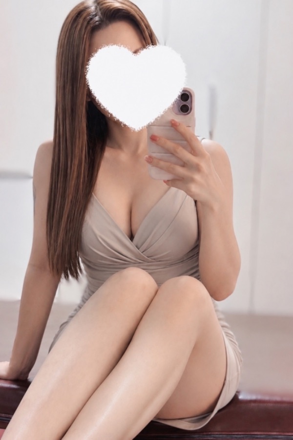 宮沢 えまの写真